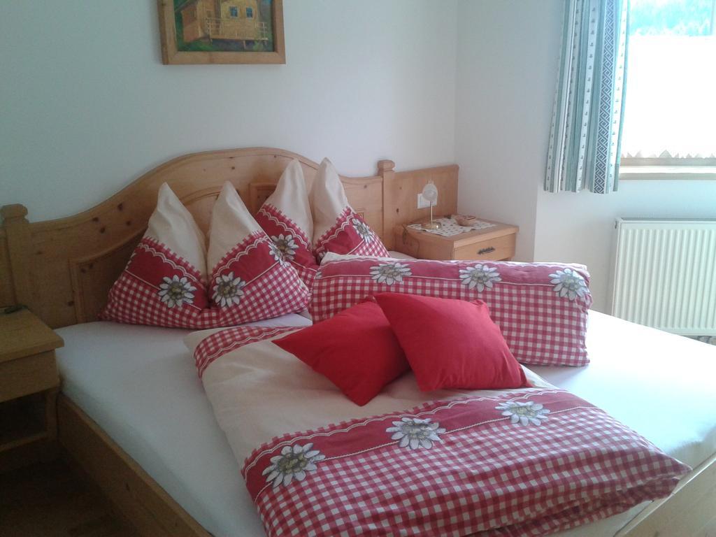 Ferienwohnung Suntinger Iselsberg Kamer foto