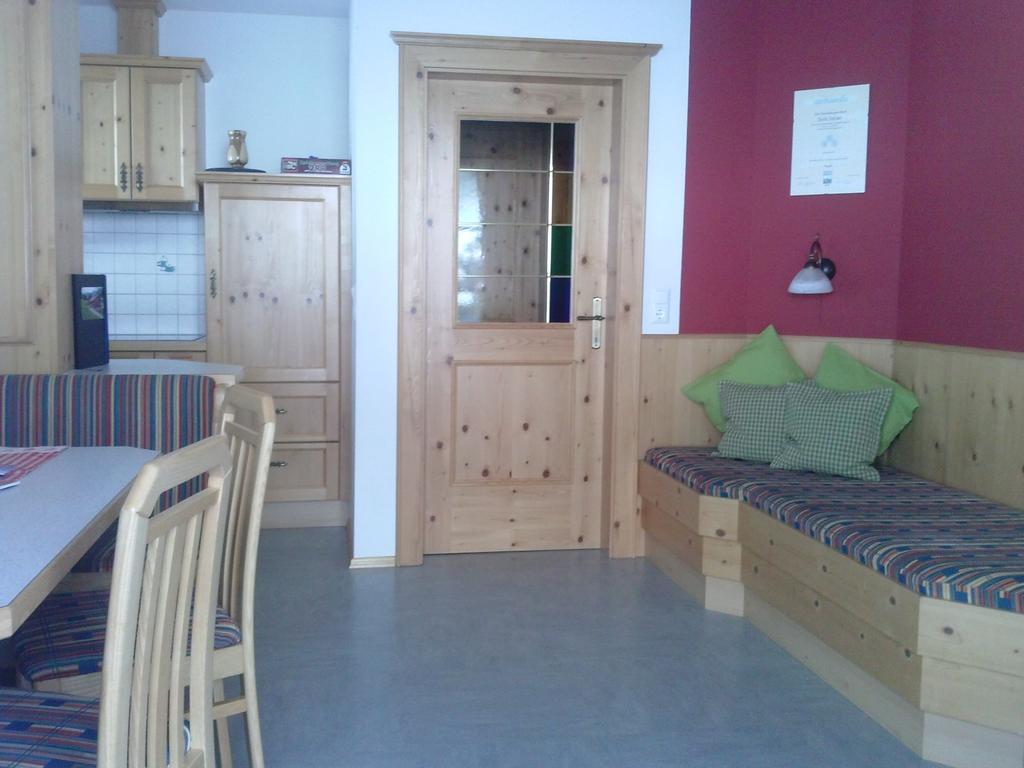 Ferienwohnung Suntinger Iselsberg Kamer foto