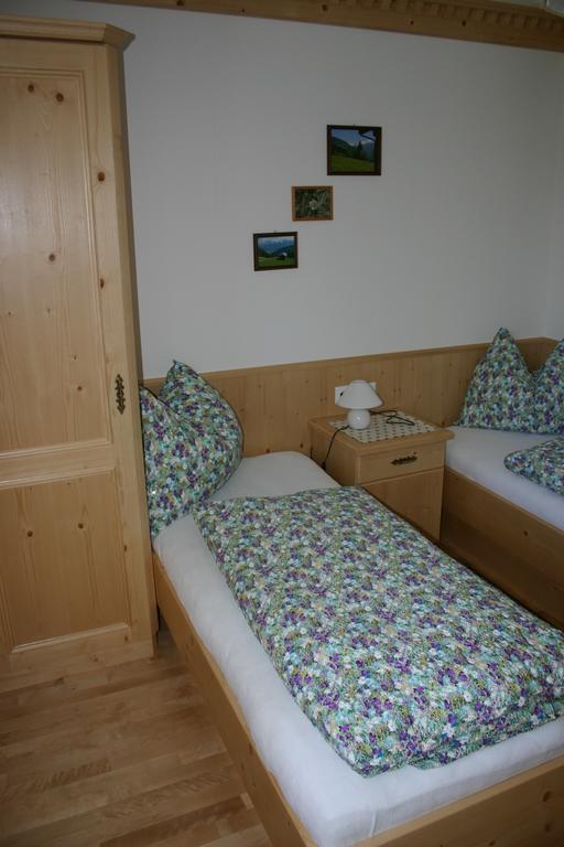 Ferienwohnung Suntinger Iselsberg Kamer foto